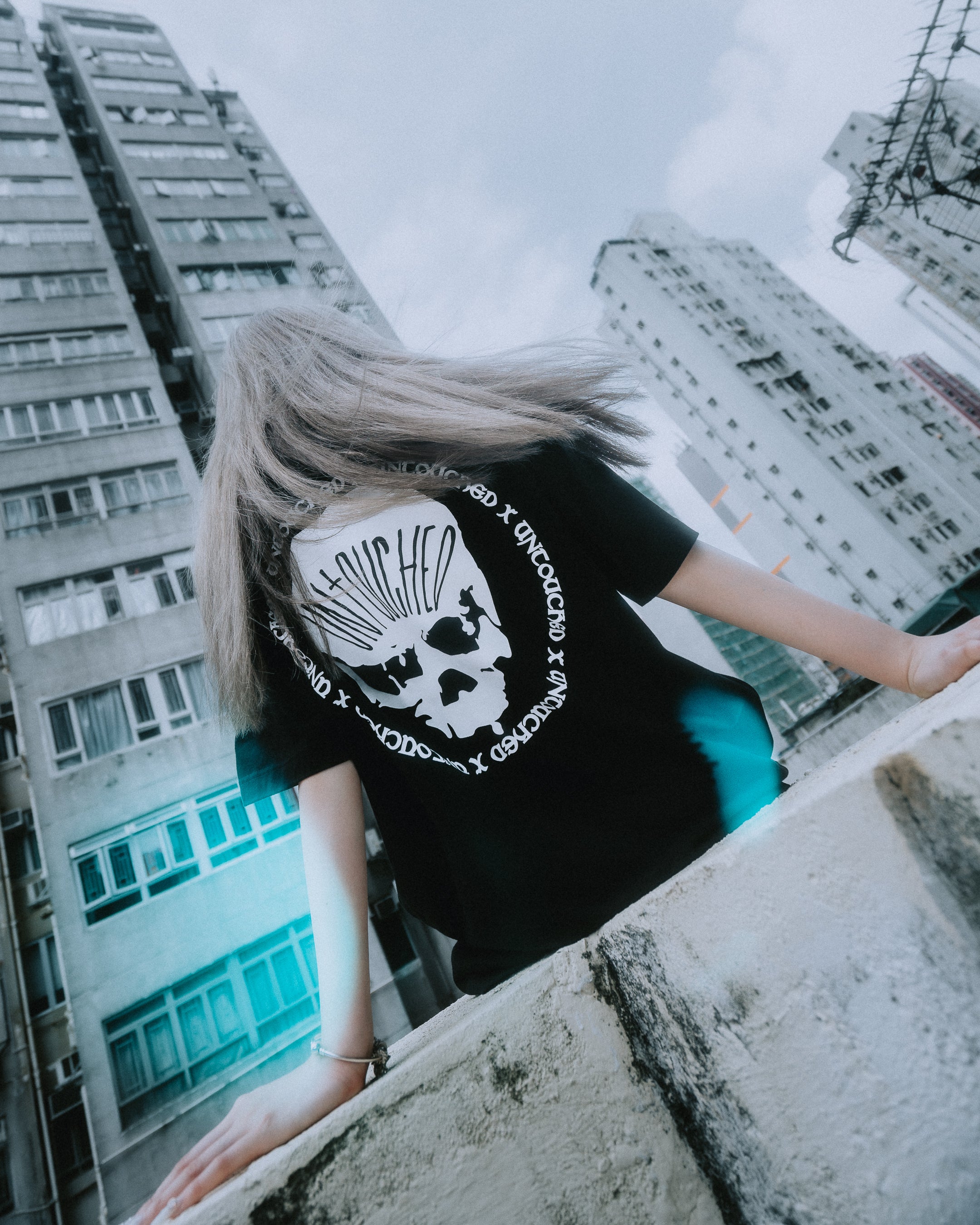 THE DEVIL_ BLACK TEE