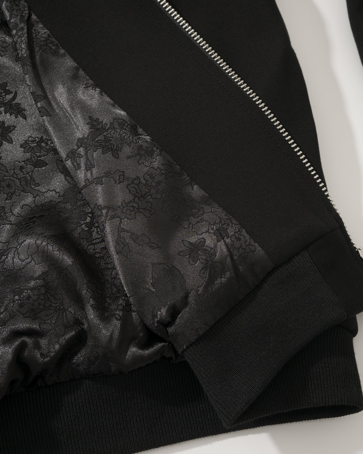 US033 - ThermoShift Varsity Jacket / BLACK