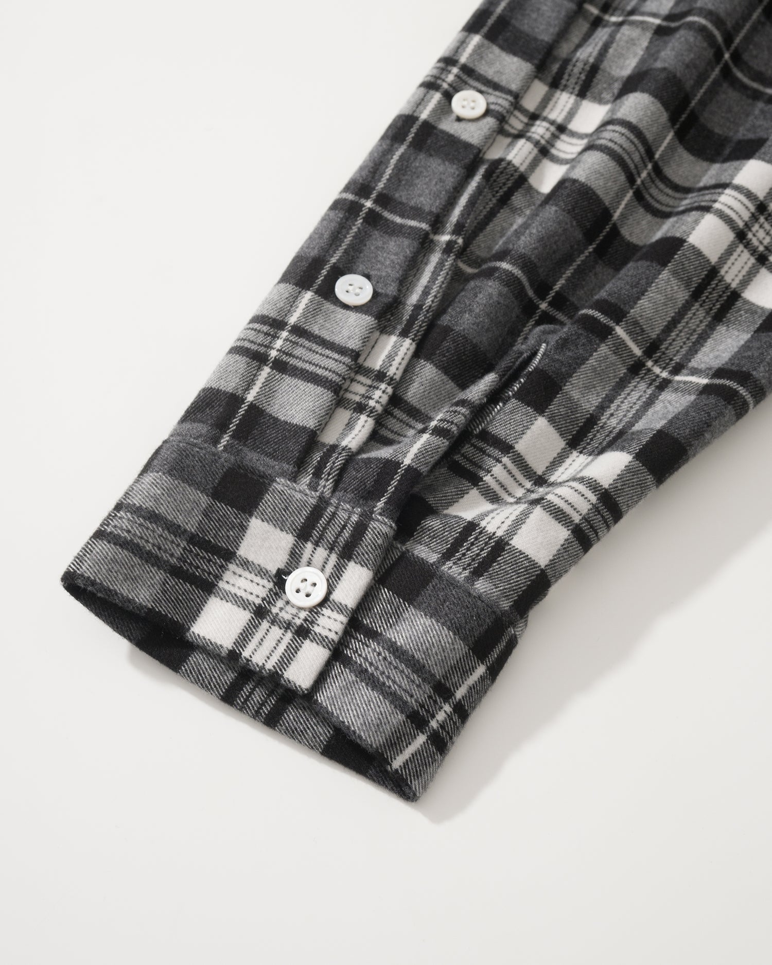 US037 - HOODED OVERSIZED SHIRT JACKET / CHECKED BLACK