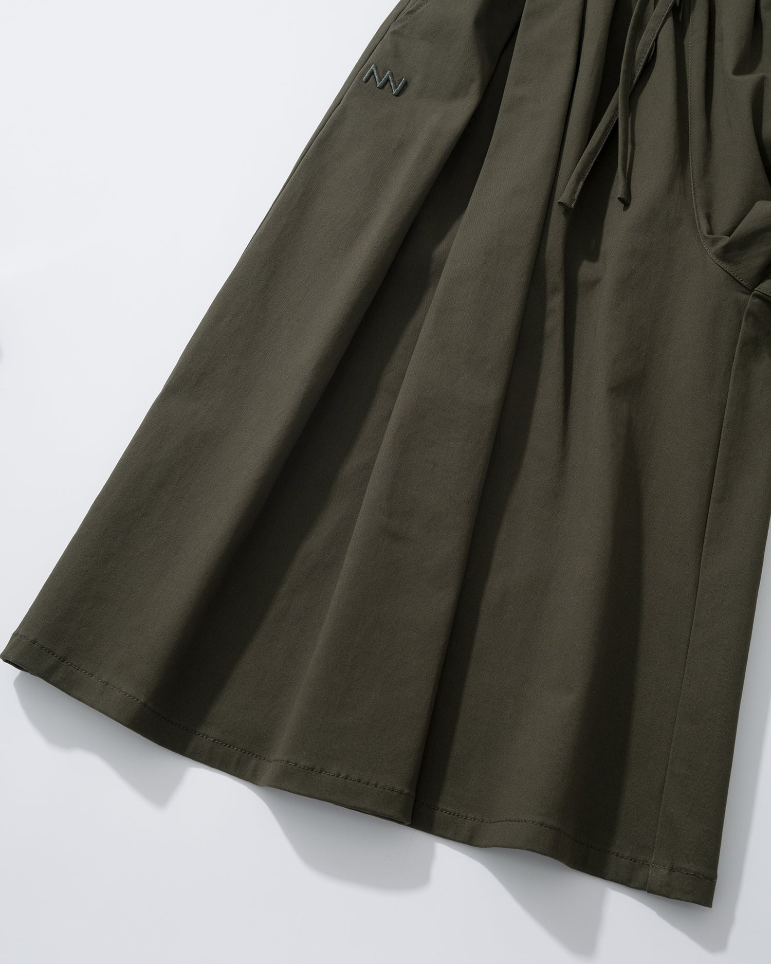 NOT WORKING VI / CROPPED CULOTTES