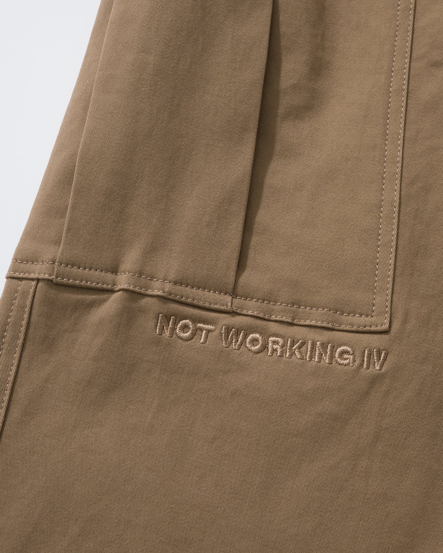 NOT WORKING VI / LOOSE-LEG SWITCH PANTS