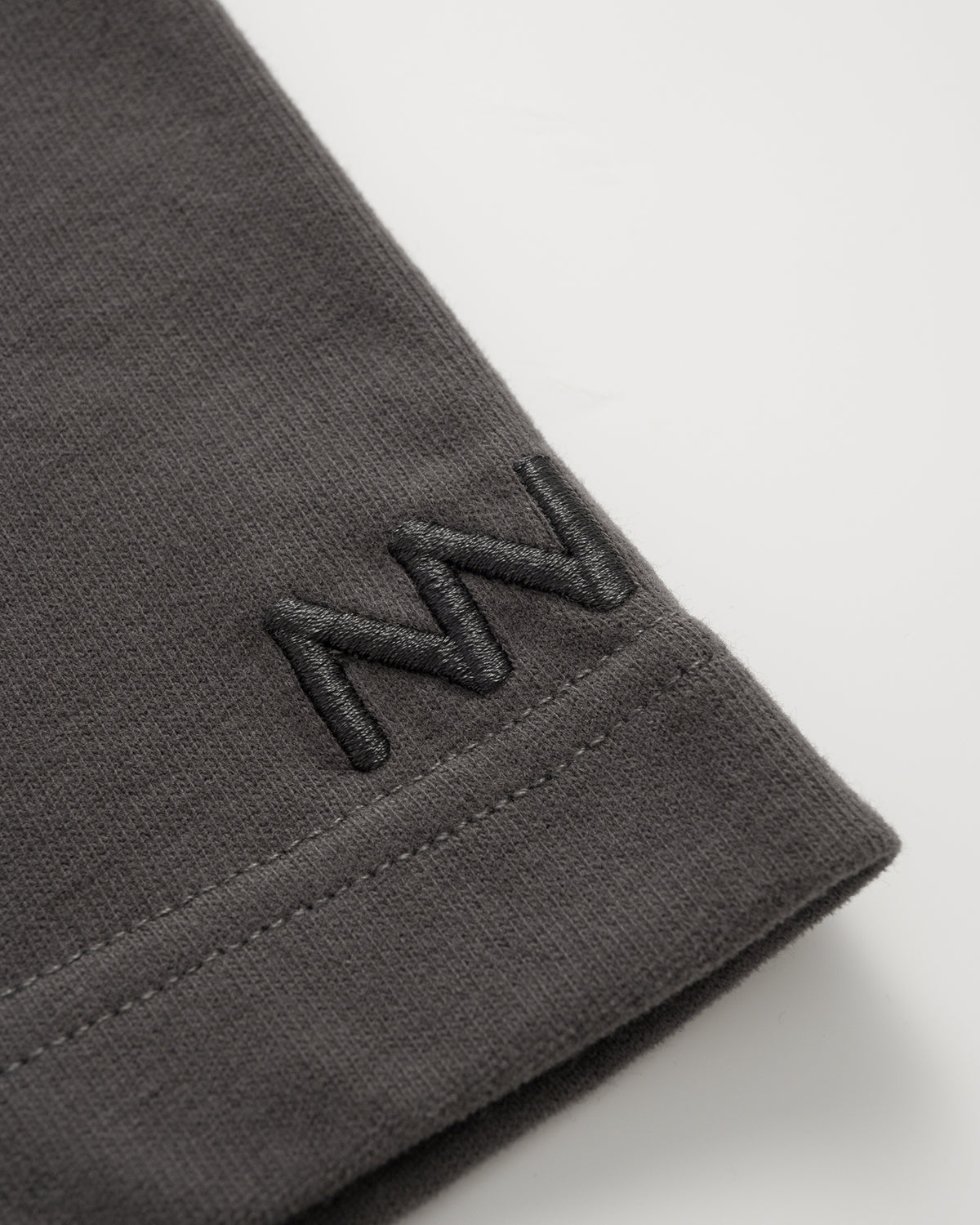 NW VI / NW222 / DARK GREY