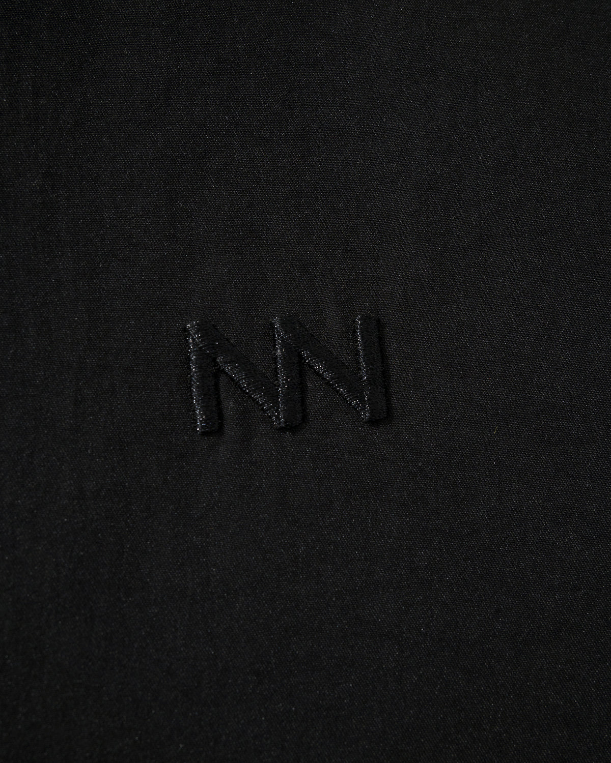 NOT WORKING NW304 LAYERED POCKET OVERSIZED SHIRT 黑色 左胸 NW LOGO 刺繡
