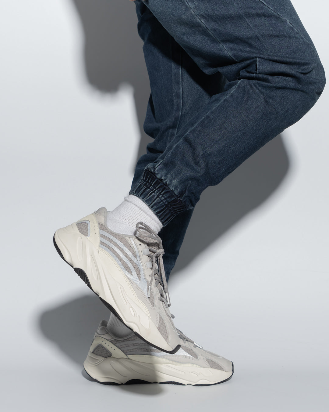 UT029NY | WASHED DENIM JOGGERS-JOGGERS-UNTOUCHED UNITED