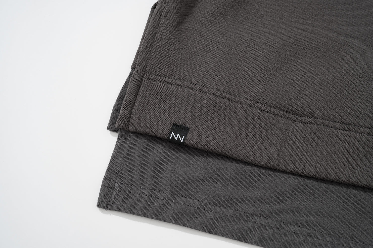NW210DG | FAKE LAYER CREWNECK | NOT WORKING IV