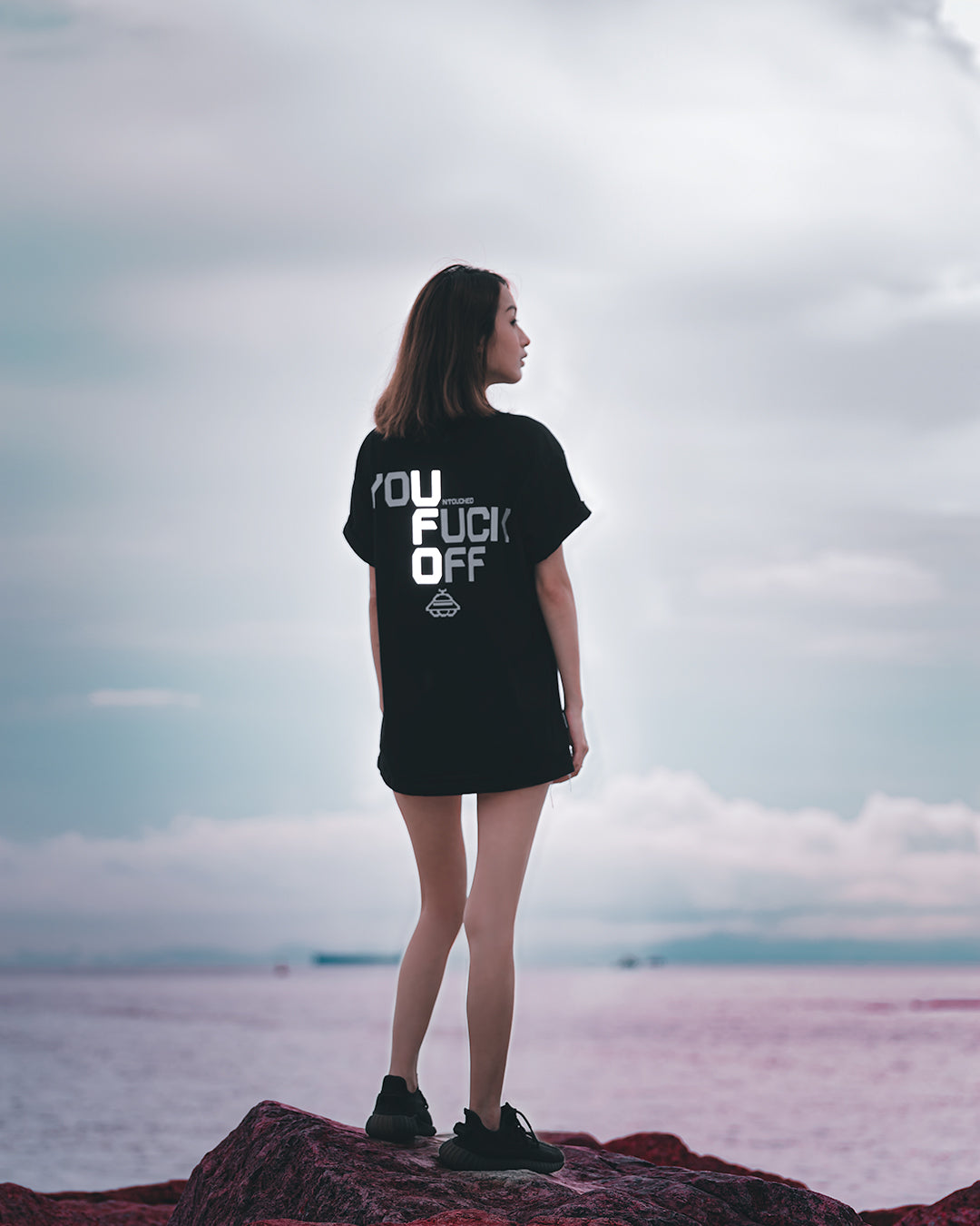 T2018BK | UFO-TEE-UNTOUCHED UNITED