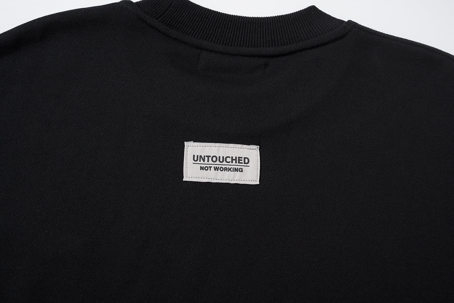 NOT WORKING IV / OVERSIZED ALL-MATCH CREWNECK