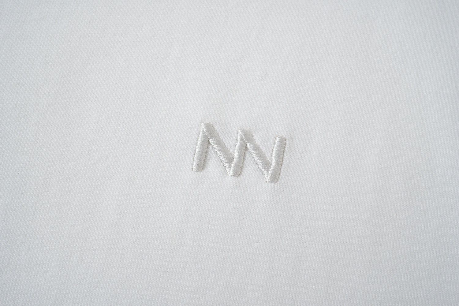 NW211WH | BROKEN LONG TEE | NOT WORKING IV