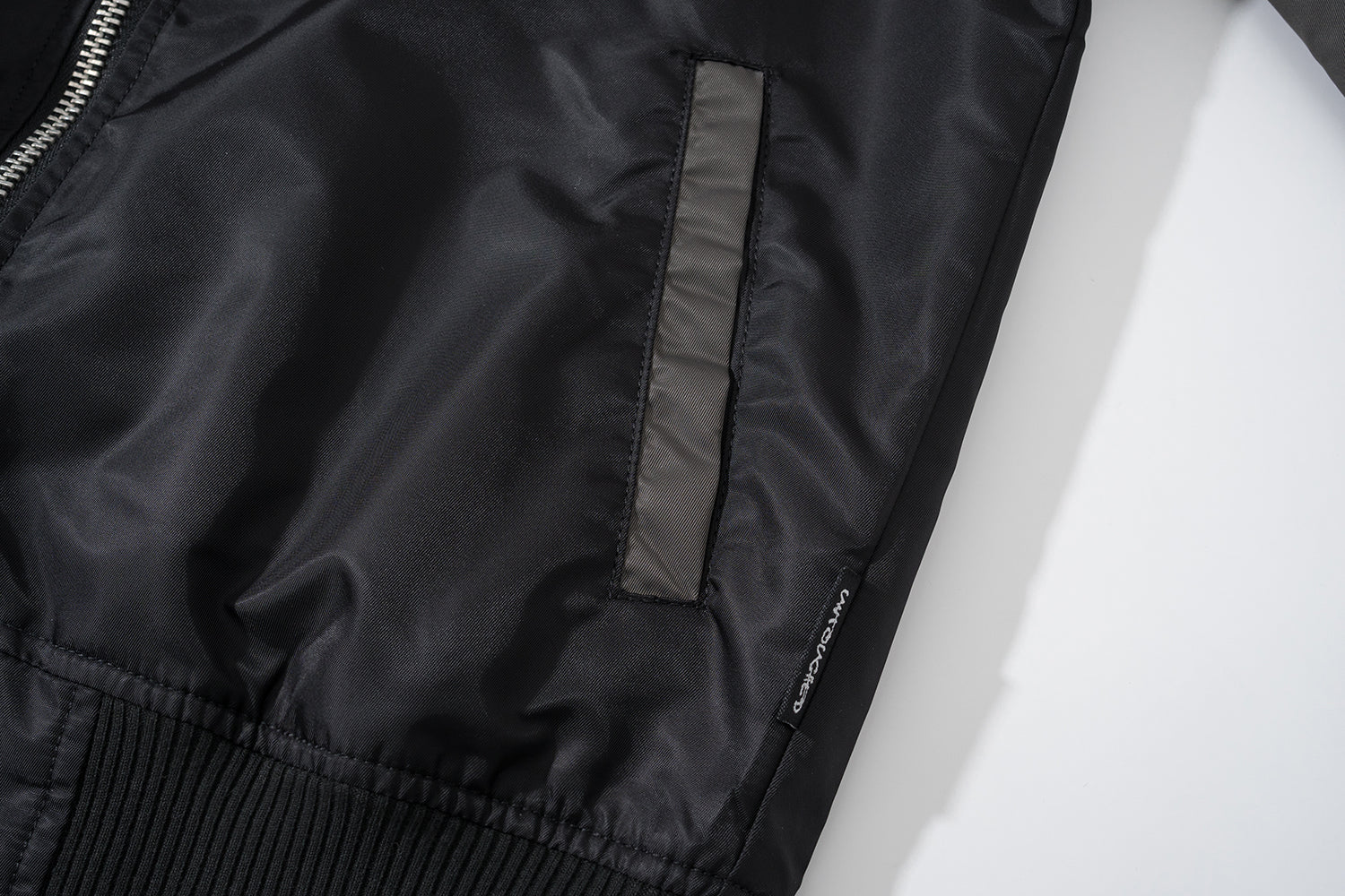 UT118BK | FIRST YEAR | MA1 JACKET