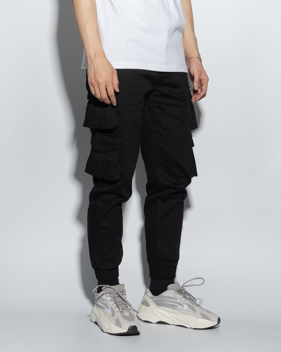 UT002XBK | ARMYX JOGGERS - 4P-JOGGERS-UNTOUCHED UNITED