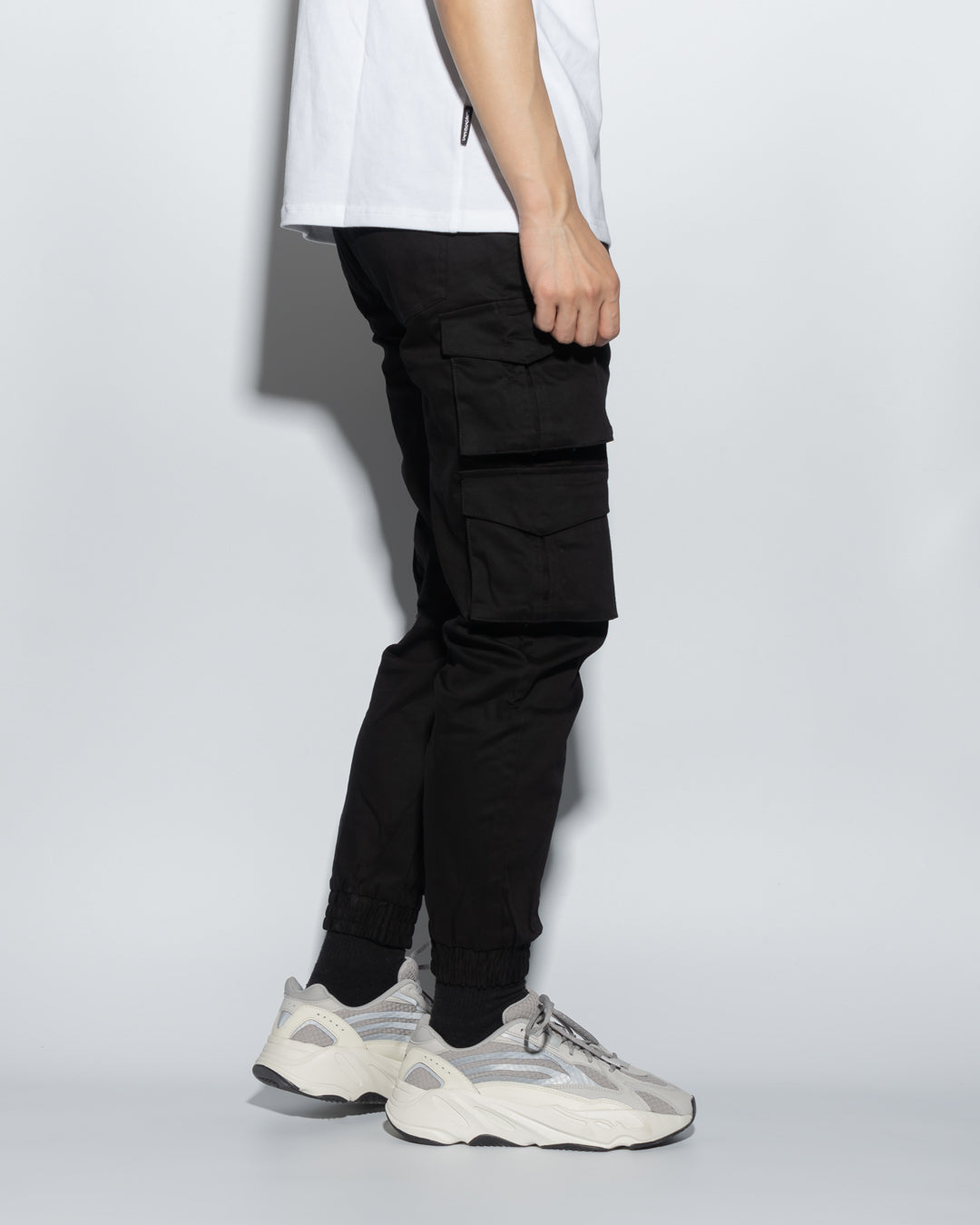 UT002XBK | ARMYX JOGGERS - 4P-JOGGERS-UNTOUCHED UNITED