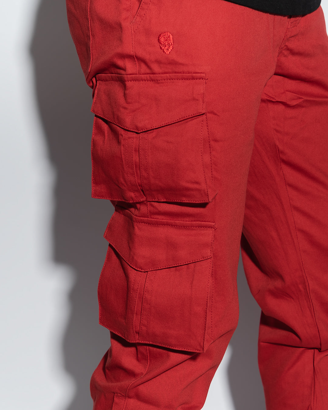 UT002XRD | ARMYX JOGGERS - 4P-JOGGERS-UNTOUCHED UNITED