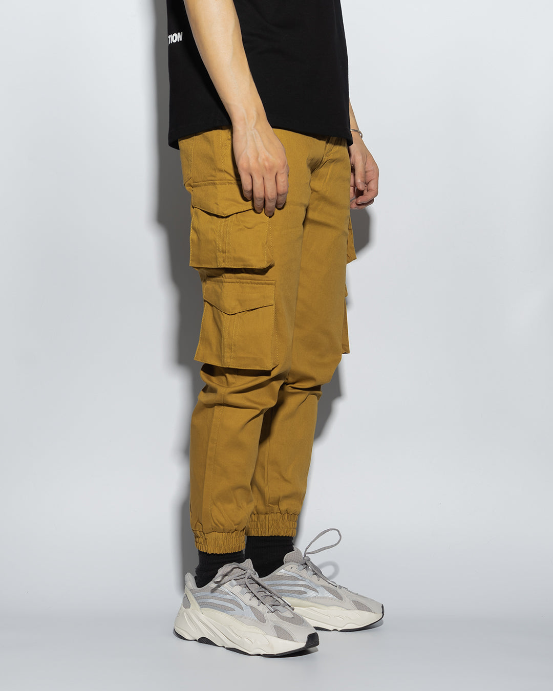 UT002XYL | ARMYX JOGGERS - 4P-JOGGERS-UNTOUCHED UNITED