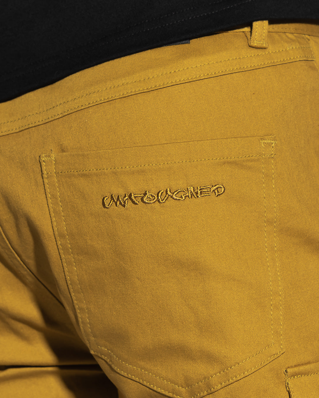 UT002XYL | ARMYX JOGGERS - 4P-JOGGERS-UNTOUCHED UNITED