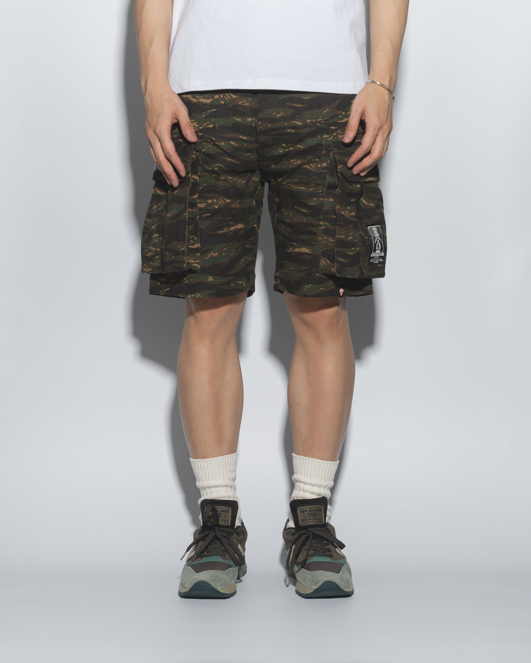 SG00T1 | DOUBLE FIRE ARMY SHORTS-SHORTS-UNTOUCHED UNITED
