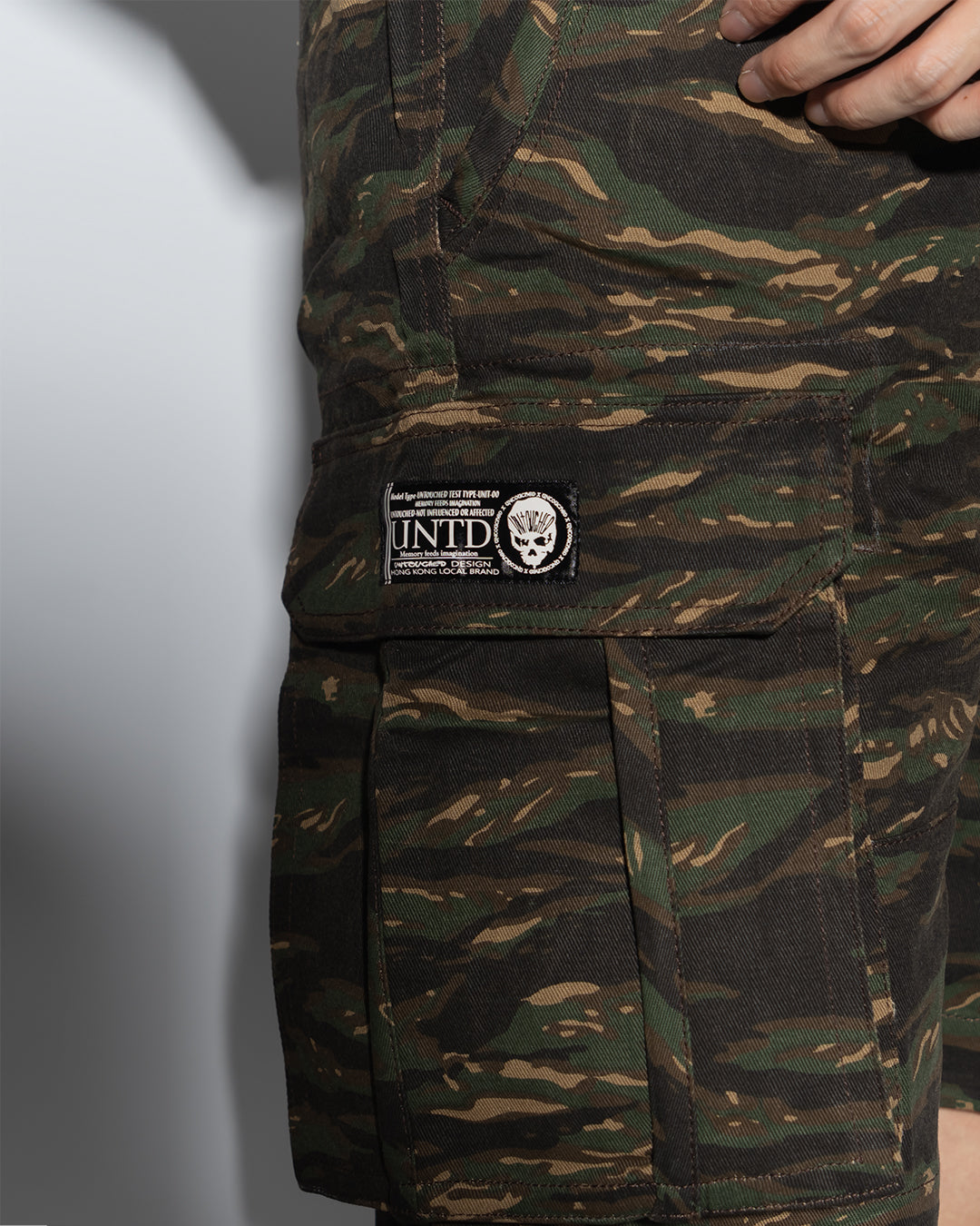 SG00T1 | DOUBLE FIRE ARMY SHORTS-SHORTS-UNTOUCHED UNITED
