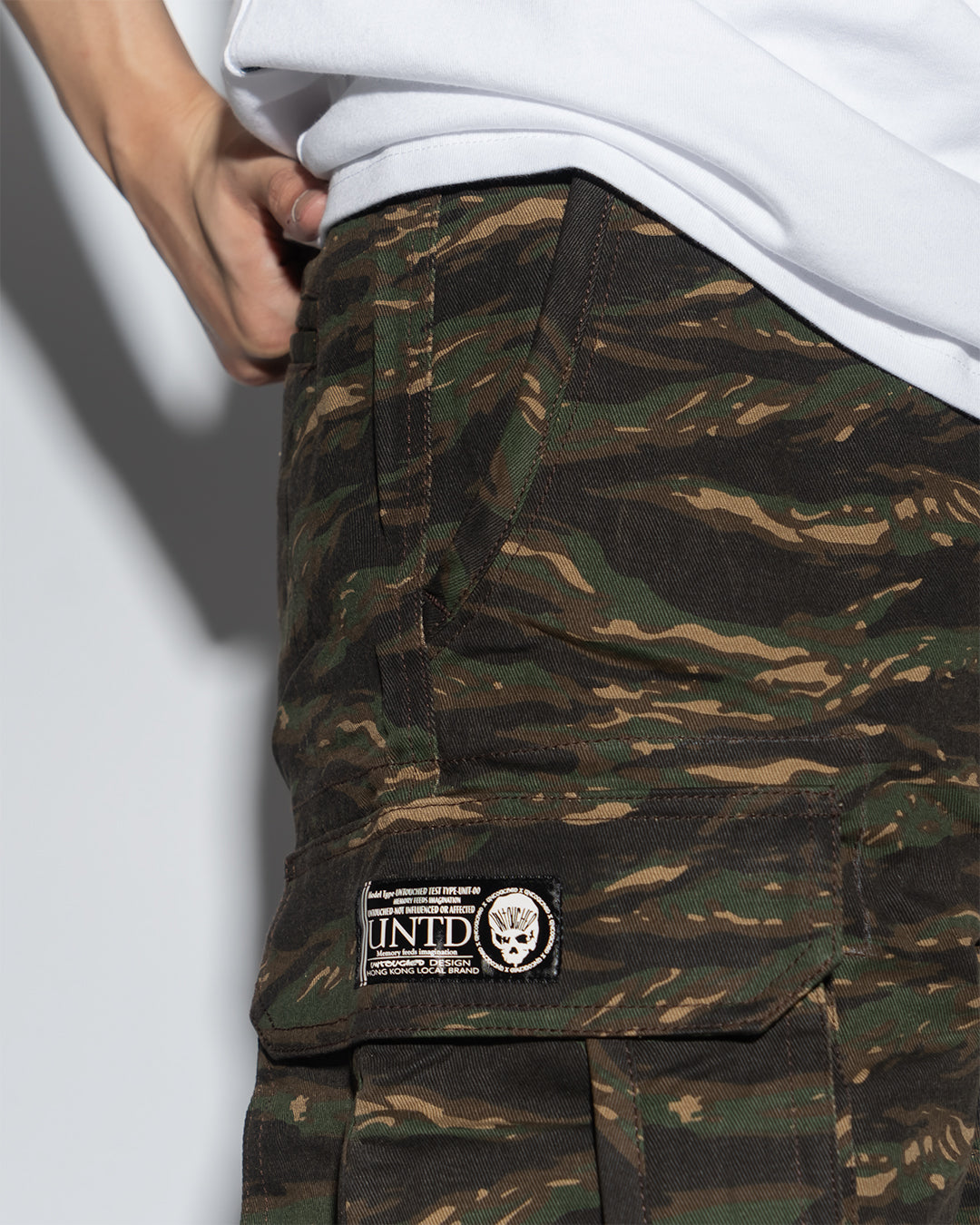 SG00T1 | DOUBLE FIRE ARMY SHORTS-SHORTS-UNTOUCHED UNITED
