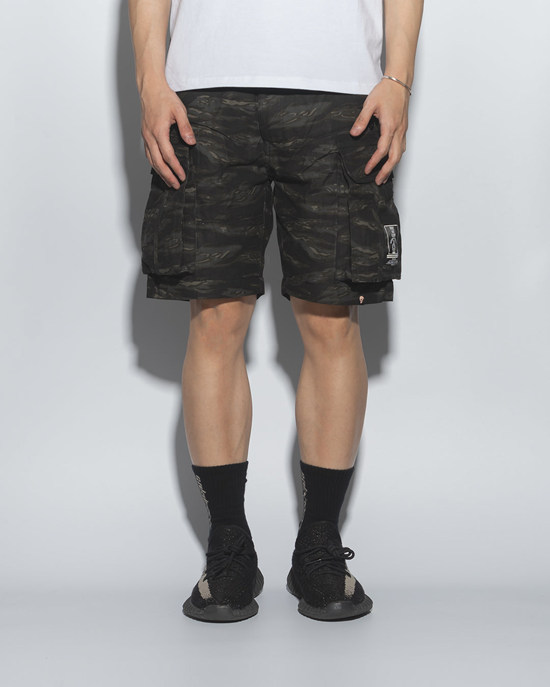 SG00T3 | DOUBLE FIRE ARMY SHORTS-SHORTS-UNTOUCHED UNITED