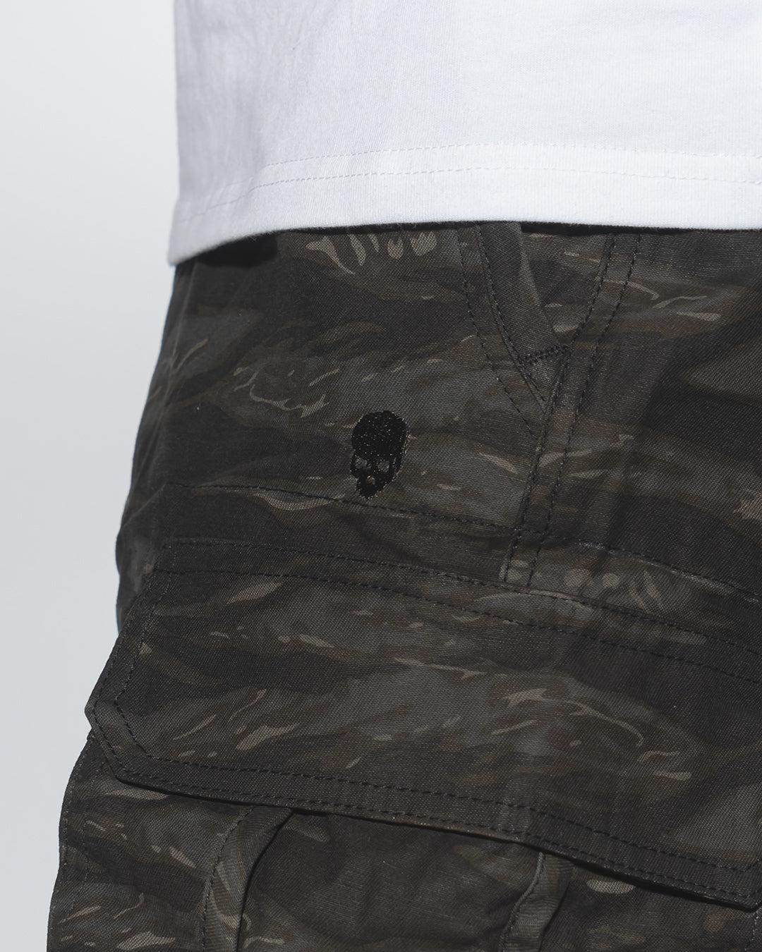 SG00T3 | DOUBLE FIRE ARMY SHORTS-SHORTS-UNTOUCHED UNITED