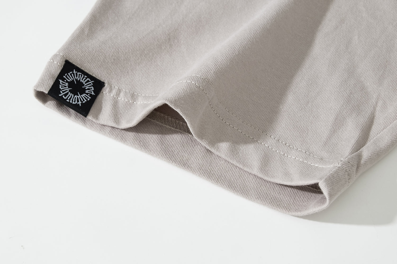 ENDLESS ES00X5GSV | 00 | LIMITED EDITION-TEE-UNTOUCHED UNITED