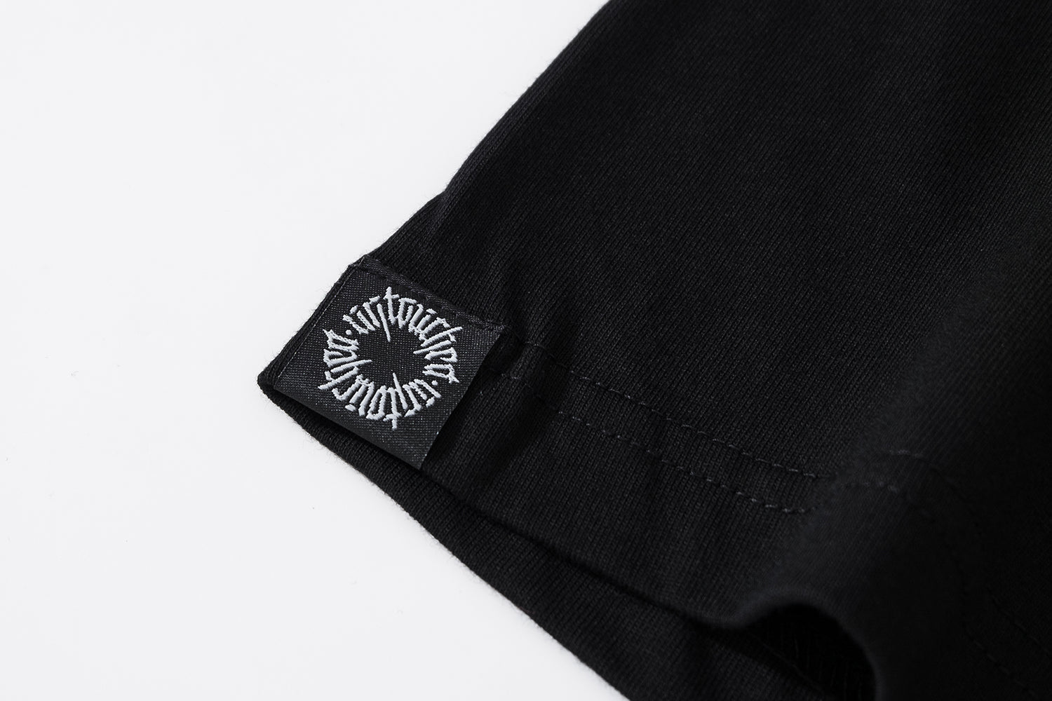 ENDLESS ES00X5BSV | 00 | LIMITED EDITION-TEE-UNTOUCHED UNITED