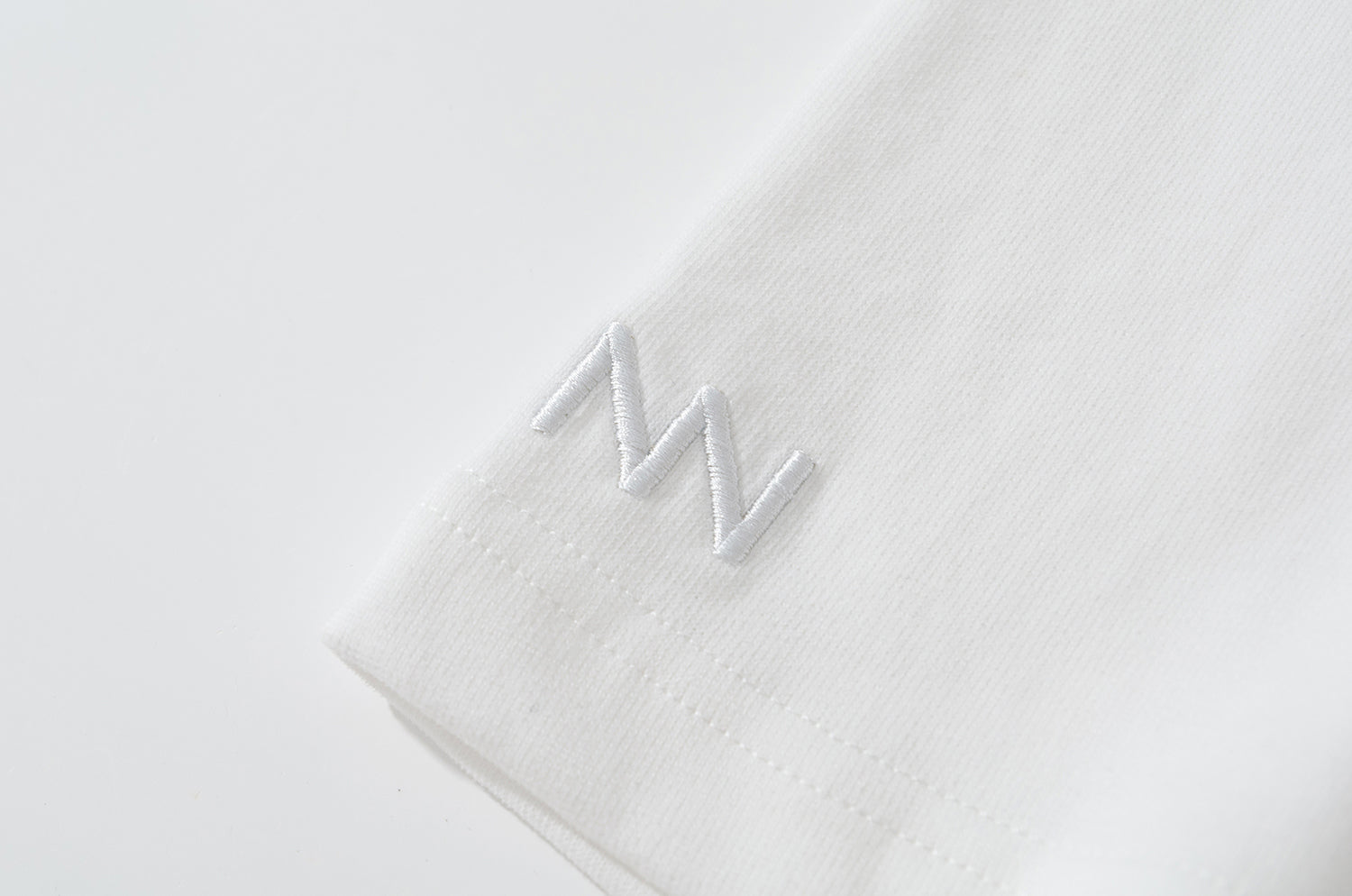 NW220WH | FUCKWORKING WHITE TEE | NOT WORKING V