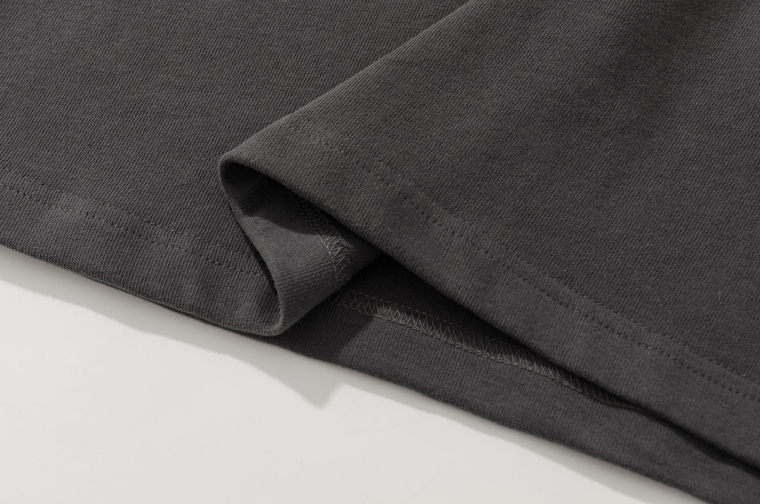 NOT WORKING V / OVERSIZED K-POCKET TEE