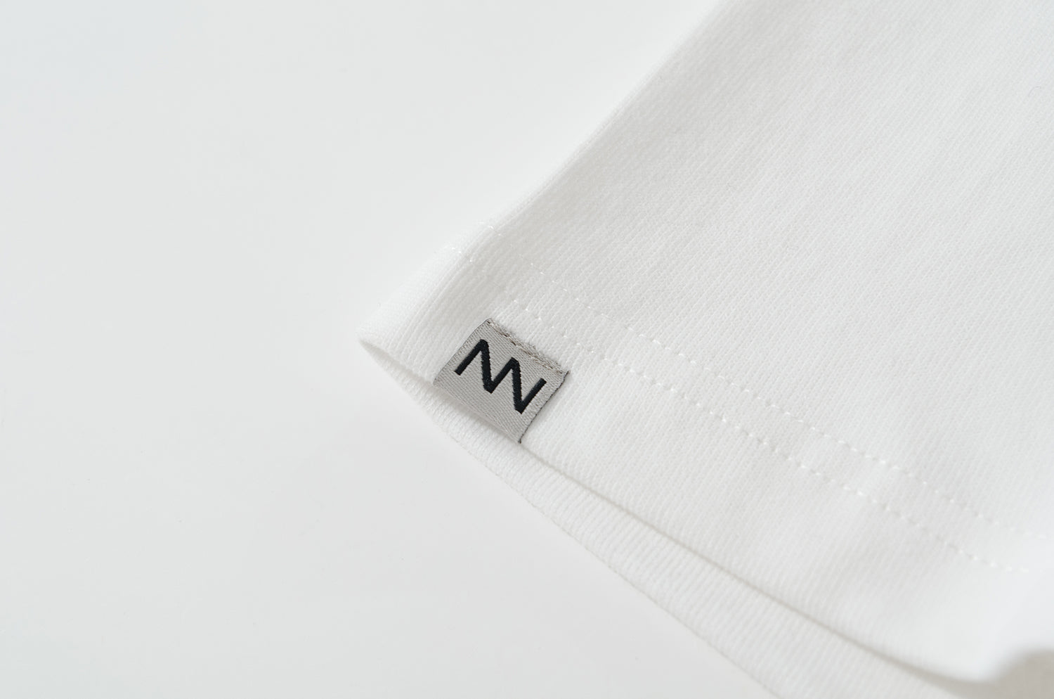 NOT WORKING V / OVERSIZED SQUARE POCKET TEE