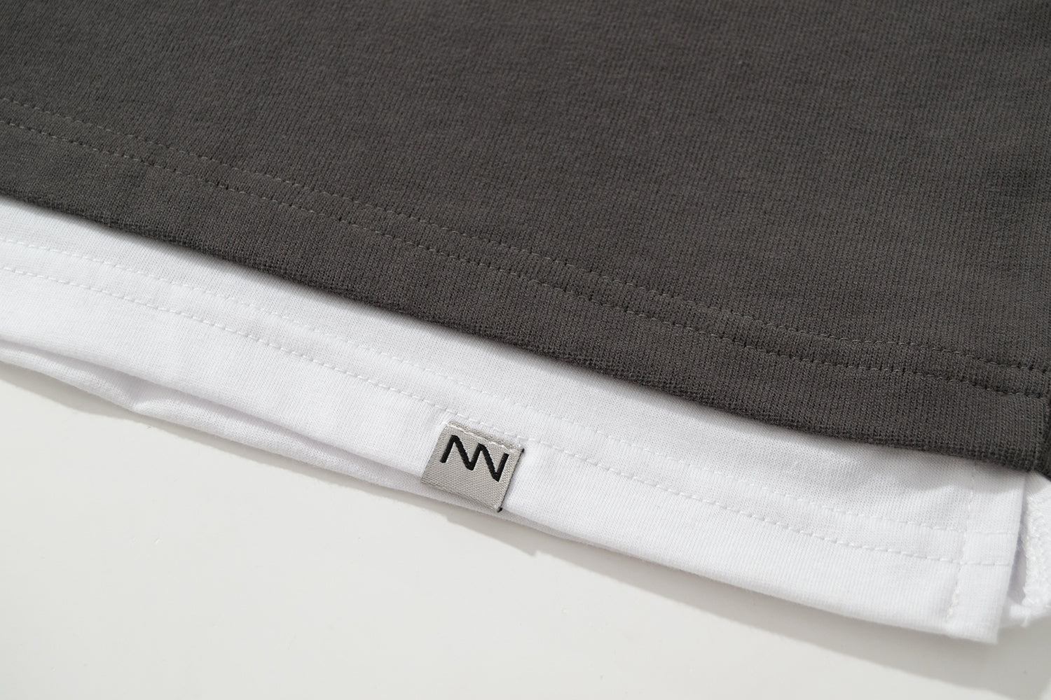 NW215DG | LAYER TEE | NOT WORKING V