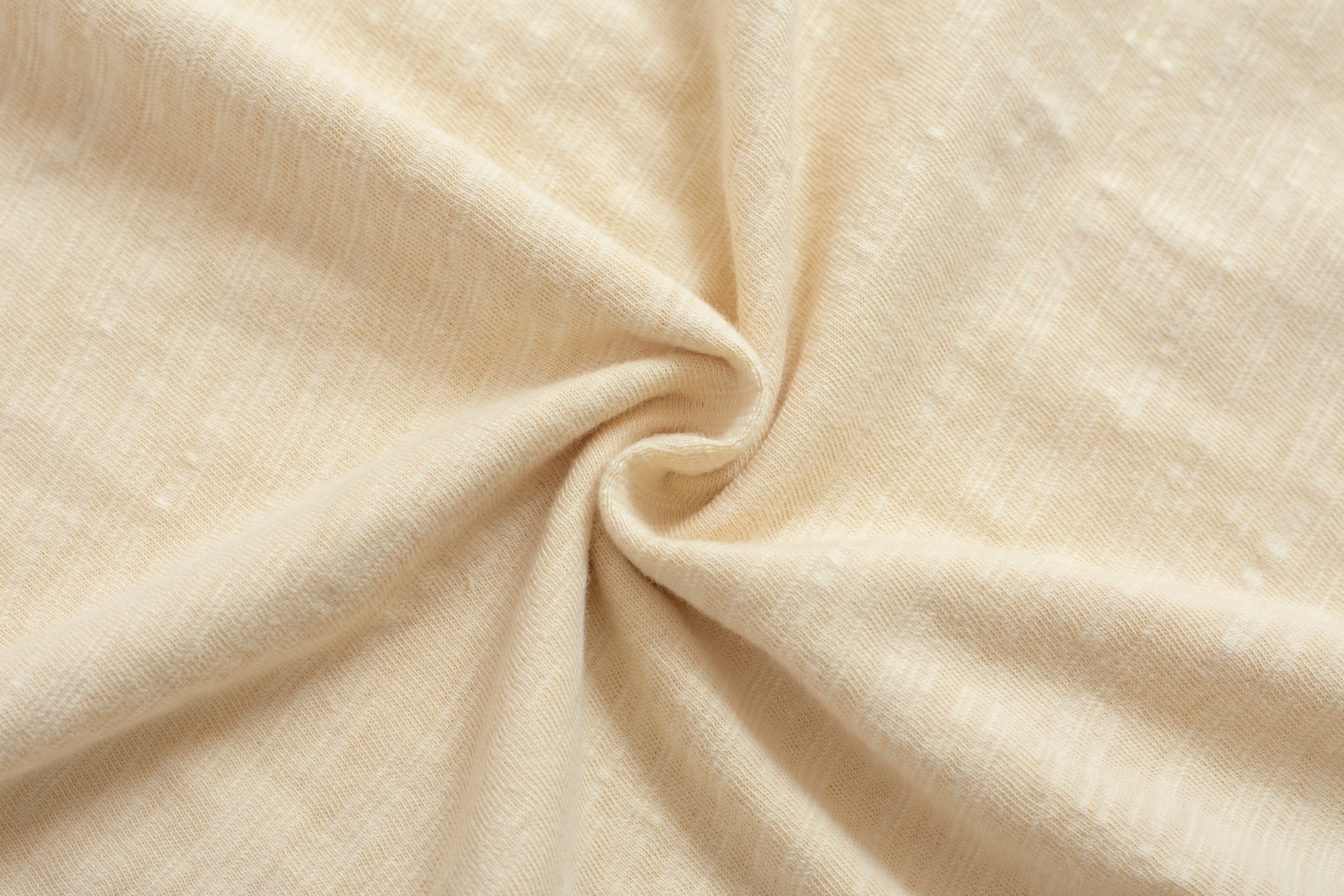 UT051KH | BASIC LONG TEE-TEE-UNTOUCHED UNITED