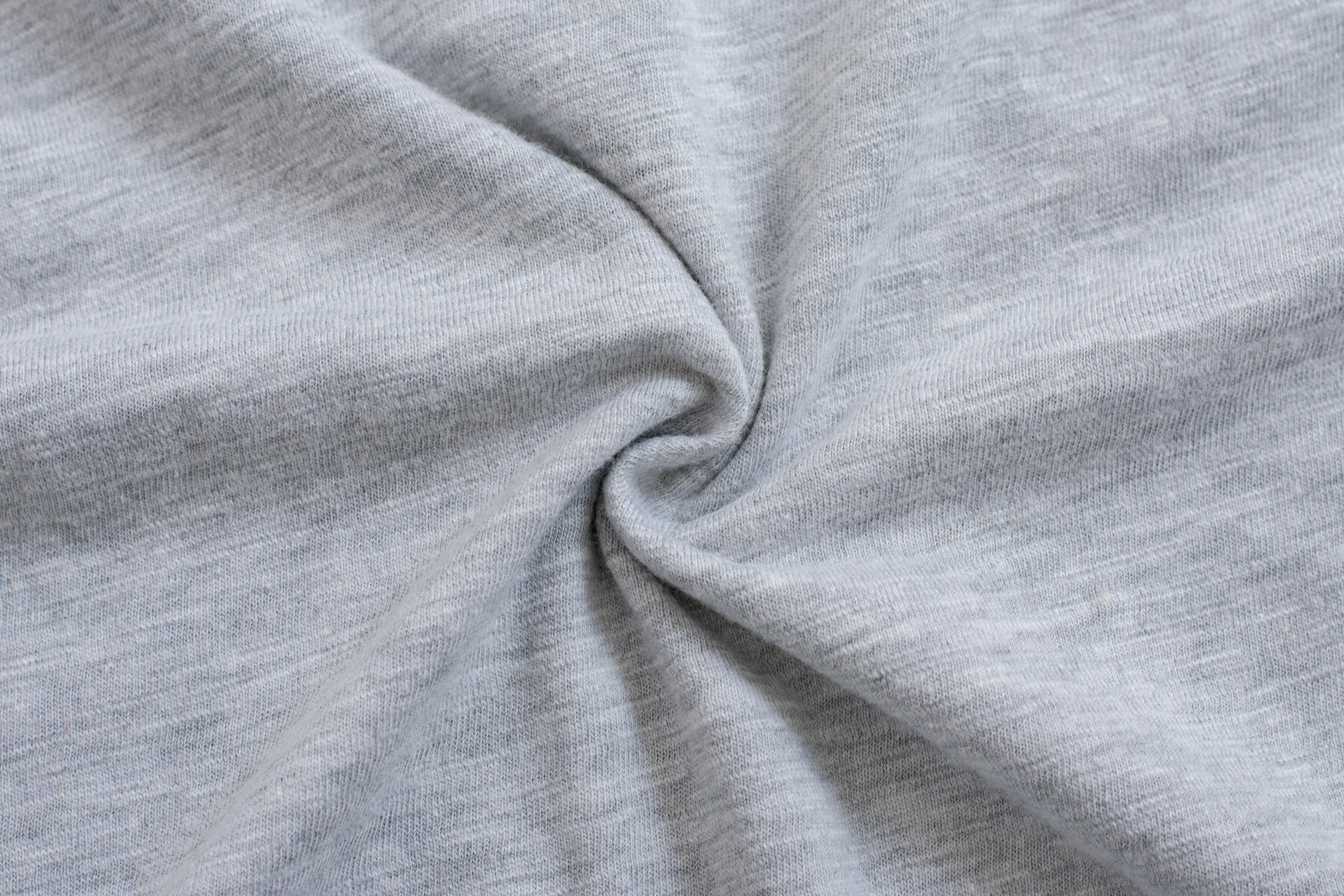 UT051GY | BASIC LONG TEE-TEE-UNTOUCHED UNITED
