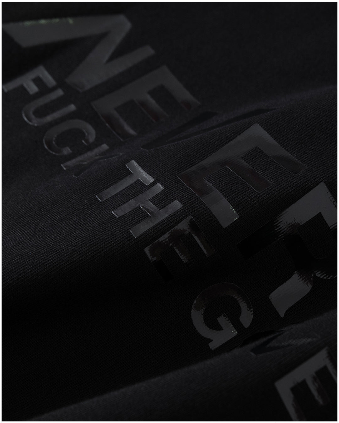 T2013BK | NEVER AGAIN-TEE-UNTOUCHED UNITED