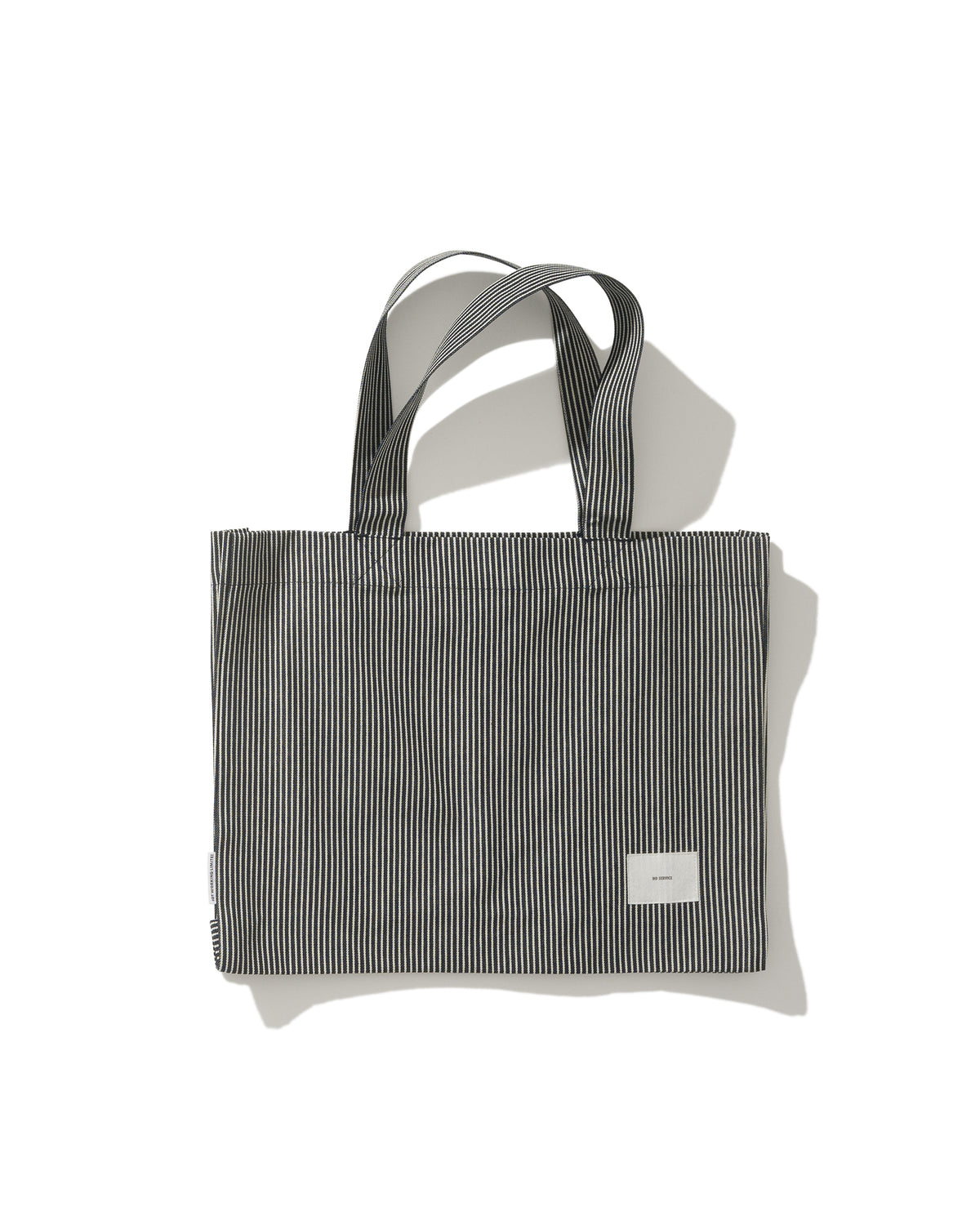 NOT WORKING NW702 HORIZONTAL TOTE BAG 黑白間條色 背面