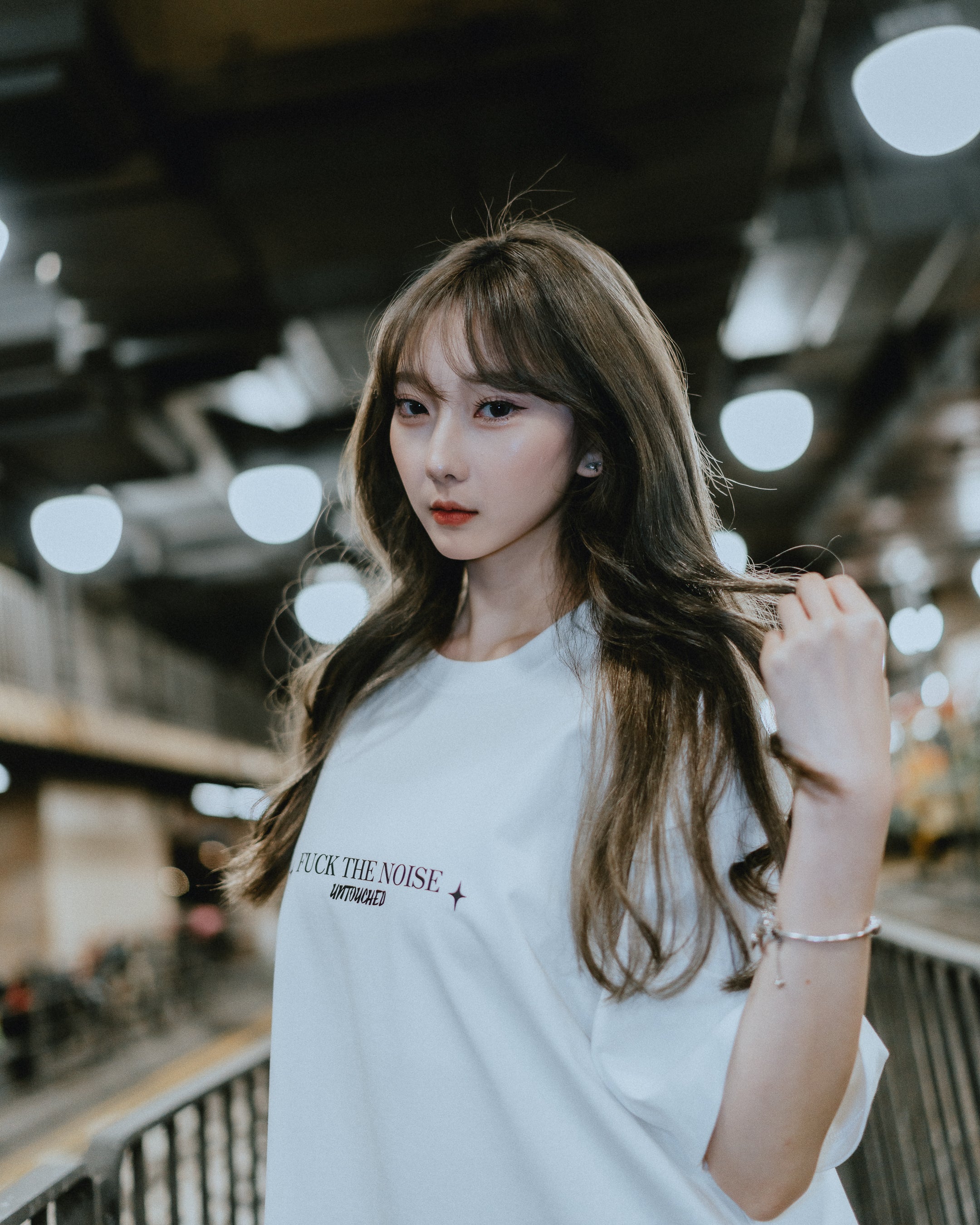 UTE009 - MIND YOUR OWN BUSINESS SS TEE