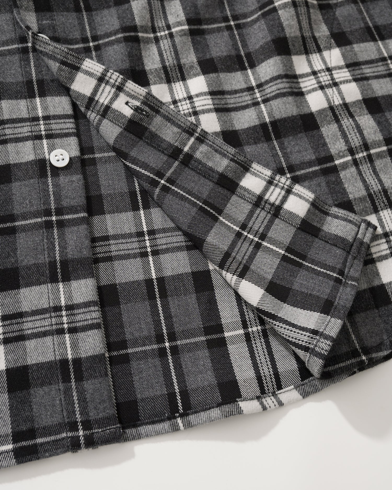 US037 - HOODED OVERSIZED SHIRT JACKET / CHECKED BLACK