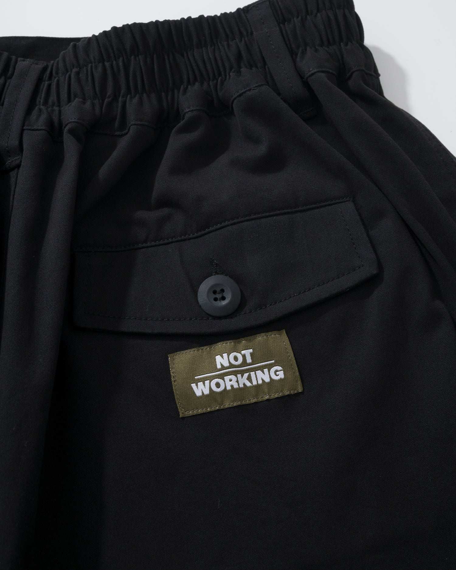 NOT WORKING VI / LOOSE-LEG SWITCH PANTS