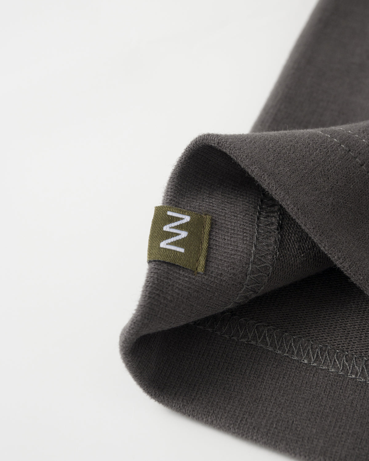 NW VI / NW222 / DARK GREY
