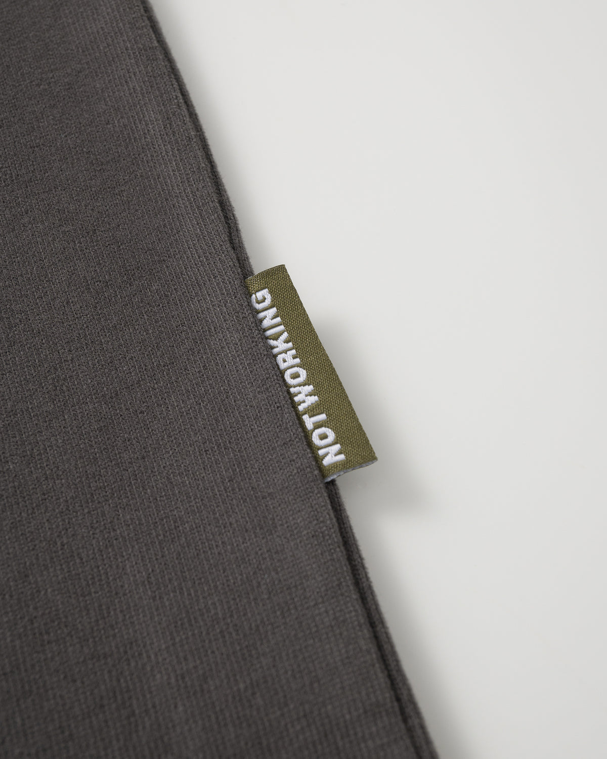 NW VI / NW222 / DARK GREY