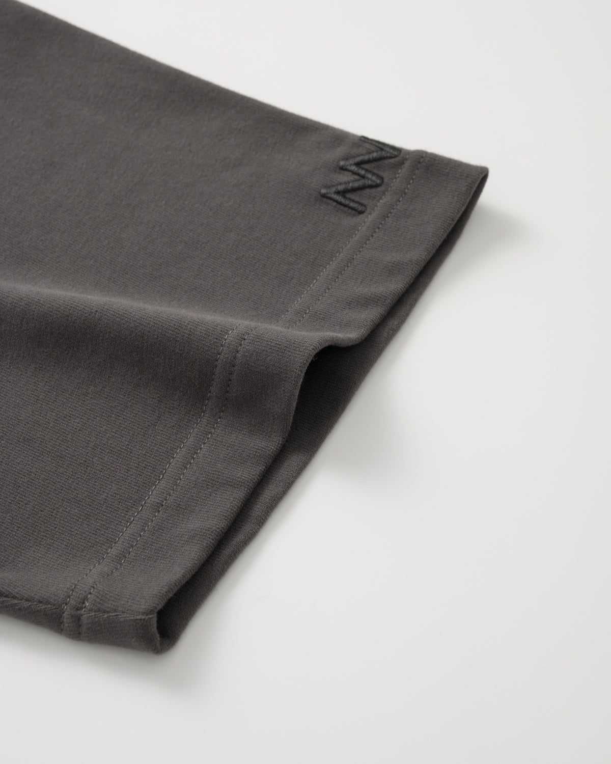 NW VI / NW222 / DARK GREY