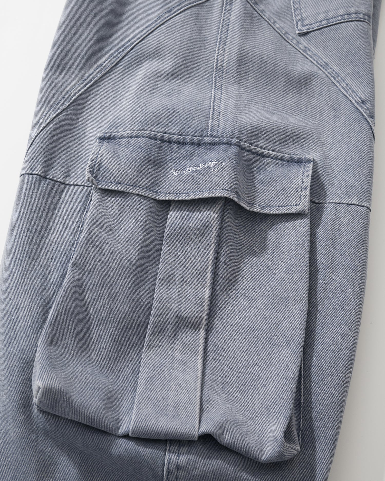 US023V2 - WAHSED CARGO BUGGY PANTS / LIGHT BLUE