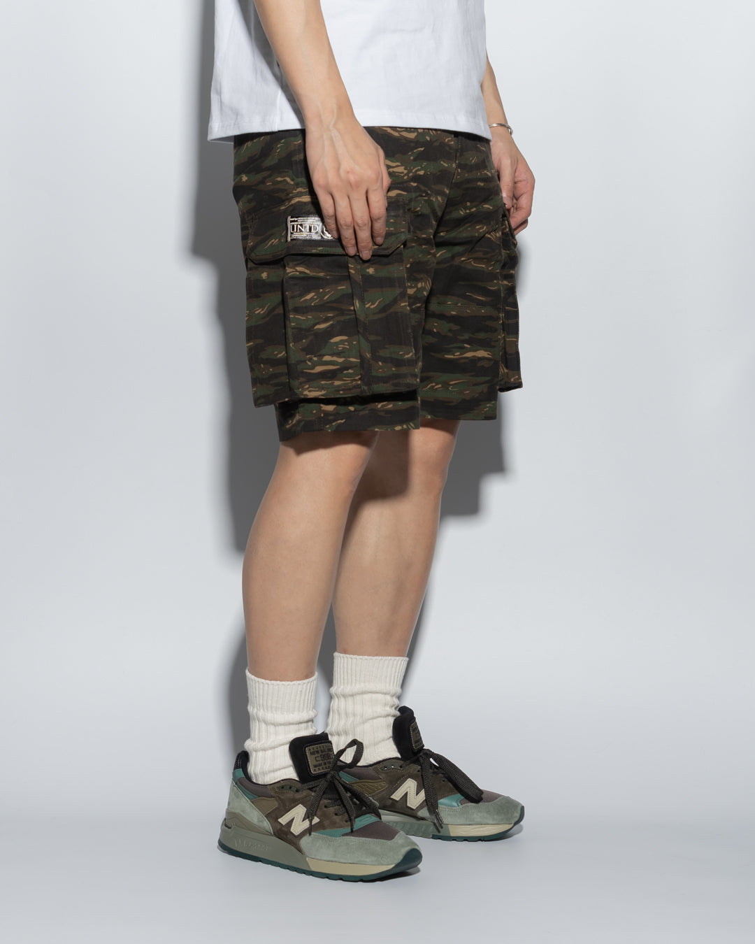 SG00T1 | DOUBLE FIRE ARMY SHORTS-SHORTS-UNTOUCHED UNITED