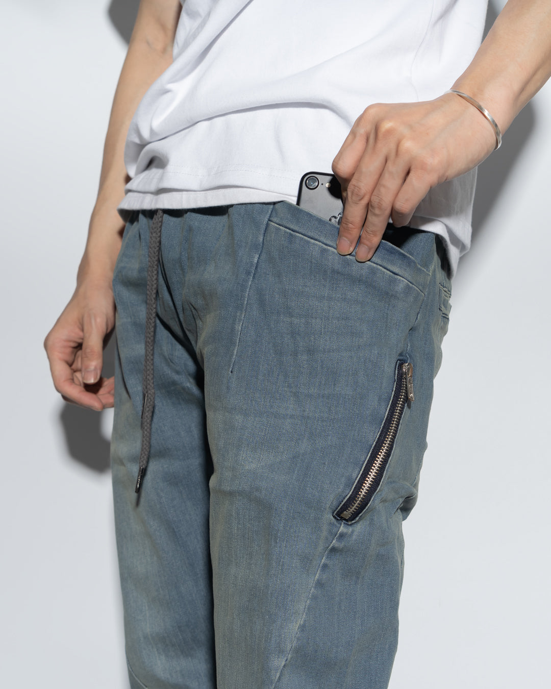 UT029XNY | WASHED DENIM JOGGERS-JOGGERS-UNTOUCHED UNITED