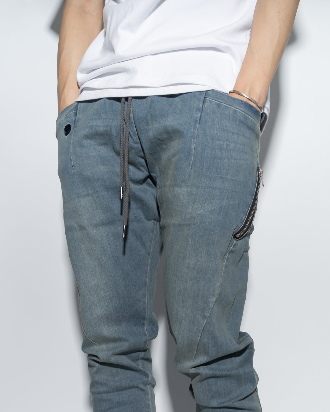 UT029XNY | WASHED DENIM JOGGERS-JOGGERS-UNTOUCHED UNITED